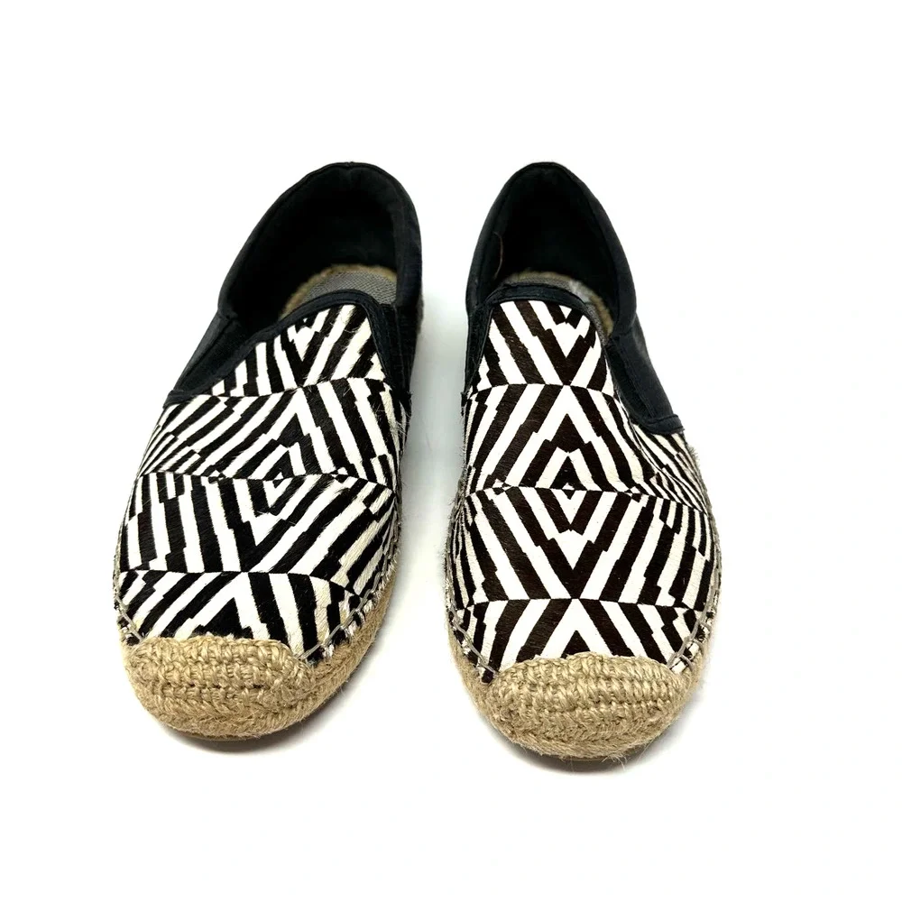 GB Gianni‎ Bini size 7 slip on style espadrille flats white black
